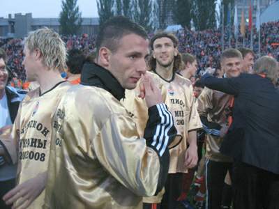 Футболисты "Шахтера" празднуют 4-й золотой кубок Украины