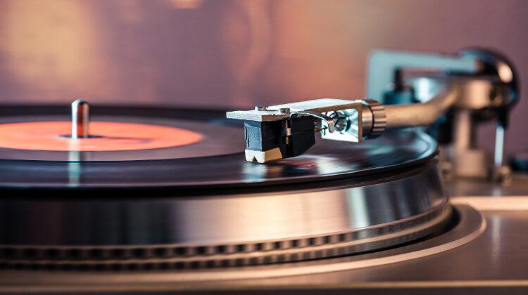 record player 750x420