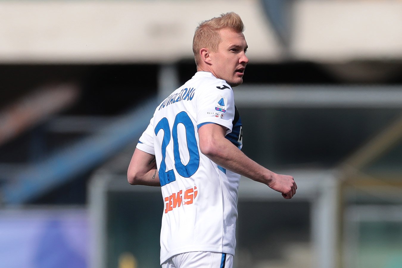 ukrainskij futbolist atalanty viktor kovalenko kupil nozh v cs go za 1000 1625583980821007466