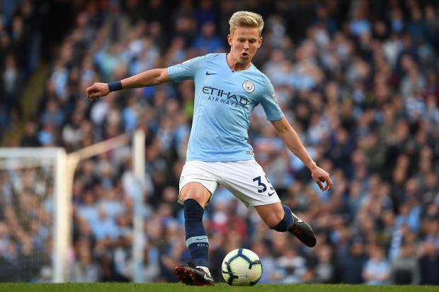 oleksandr zinchenko durante un partido con el manchester city afp